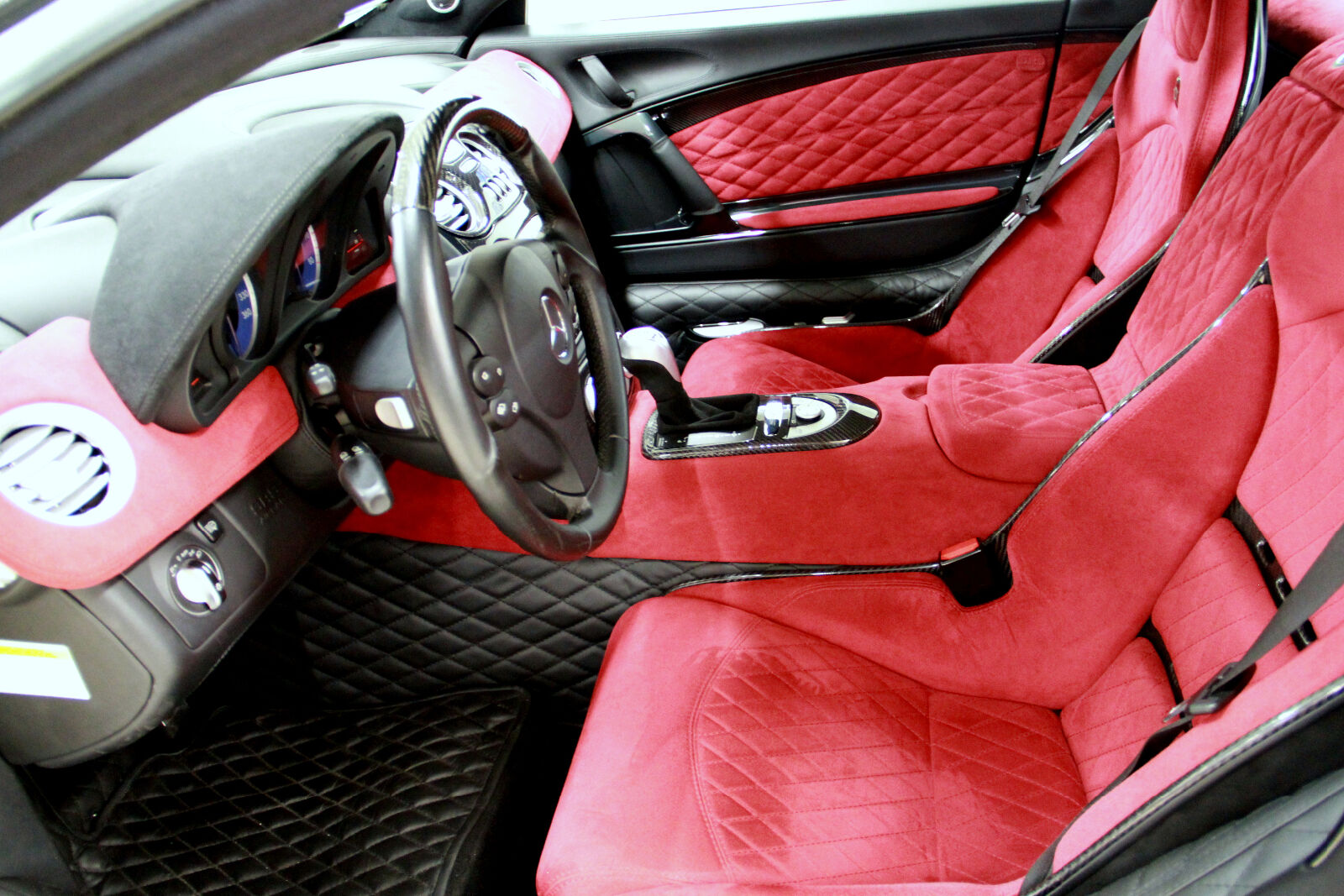 2008 Mercedes-Benz McLaren SLR, 2/13