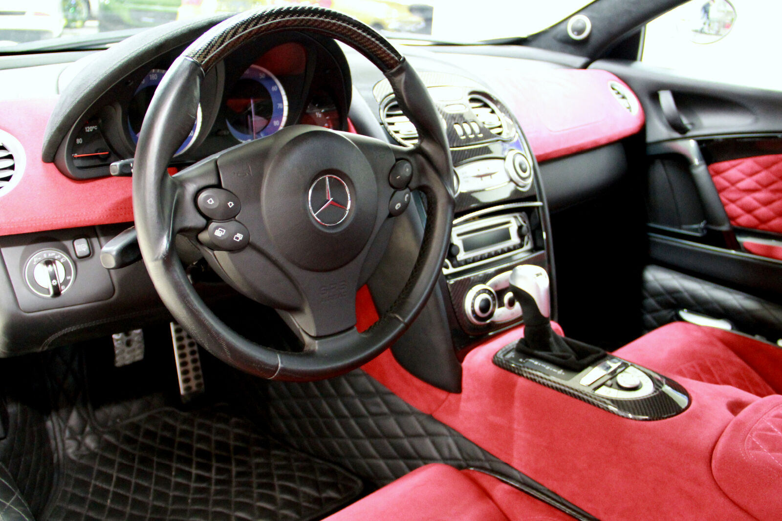 2008 Mercedes-Benz McLaren SLR, 3/13