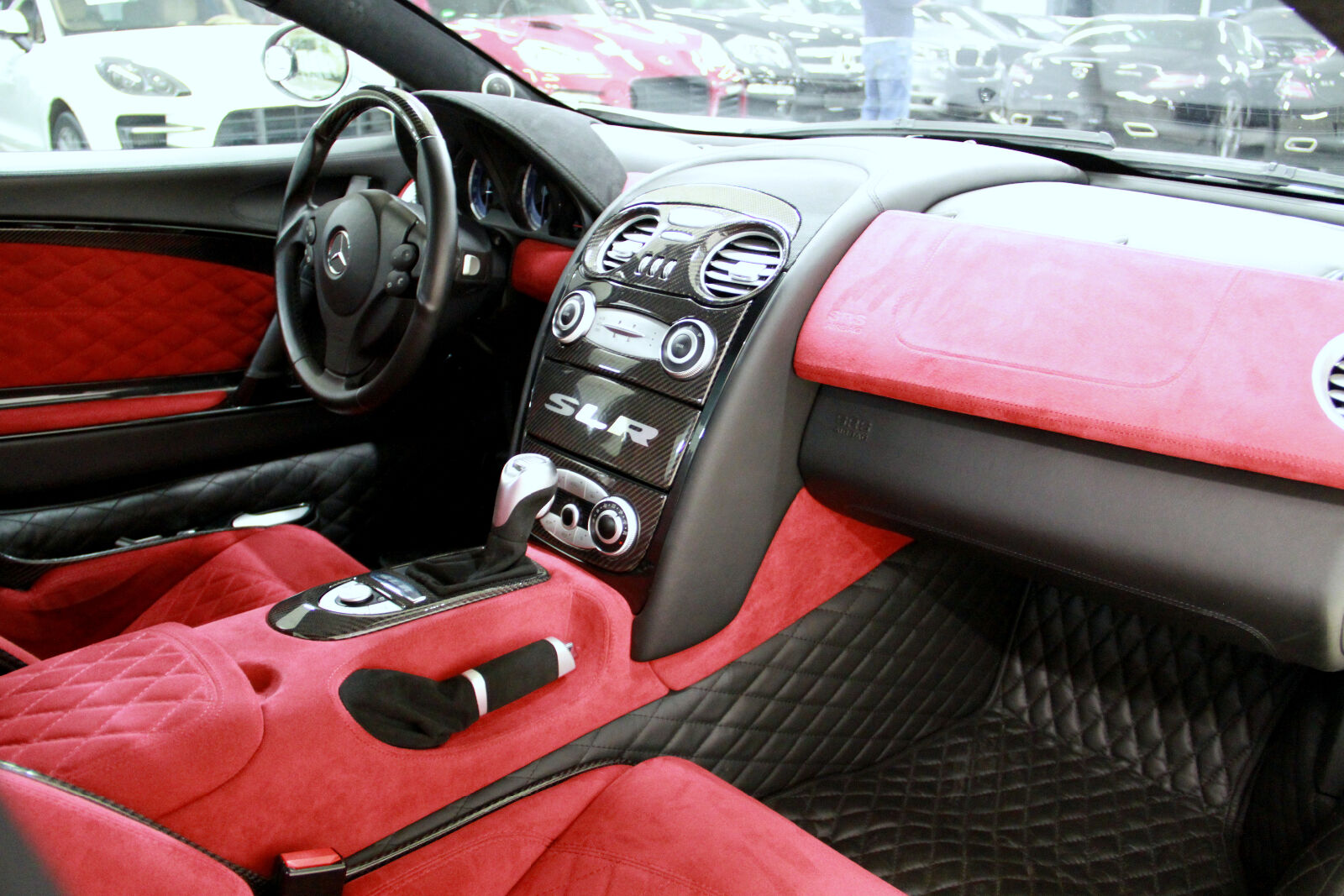 2008 Mercedes-Benz McLaren SLR, 8/13