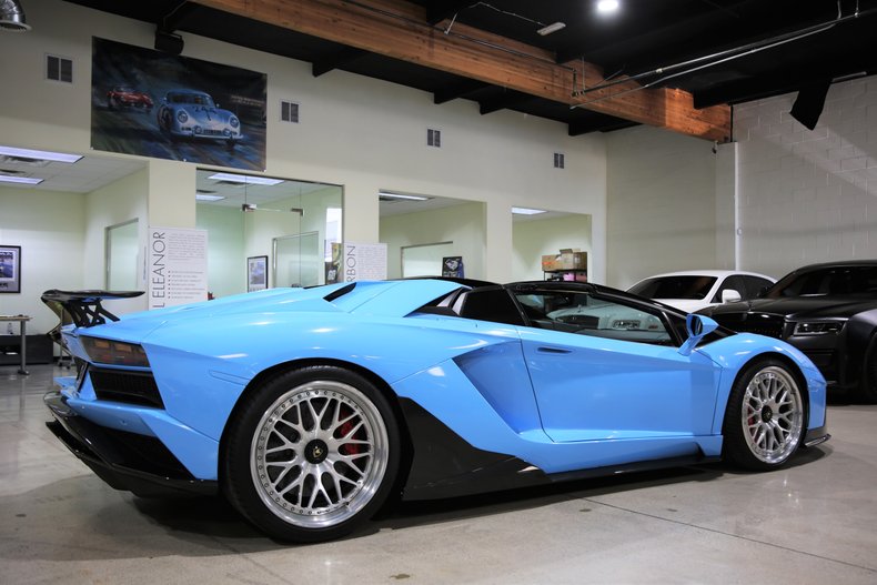 2019 LAMBORGHINI AVENTADOR S ROADSTER, 3/16