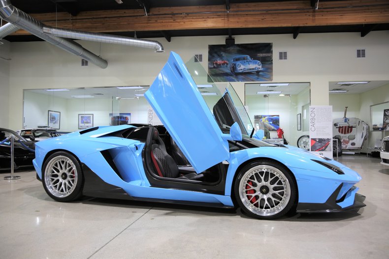 2019 LAMBORGHINI AVENTADOR S ROADSTER, 8/16