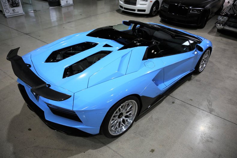 2019 LAMBORGHINI AVENTADOR S ROADSTER, 10/16