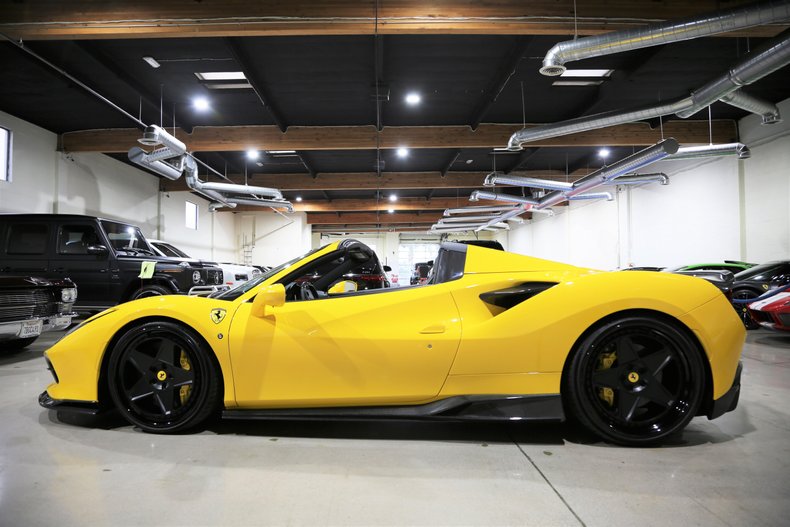 2022 FERRARI F8 SPIDER, 8/20