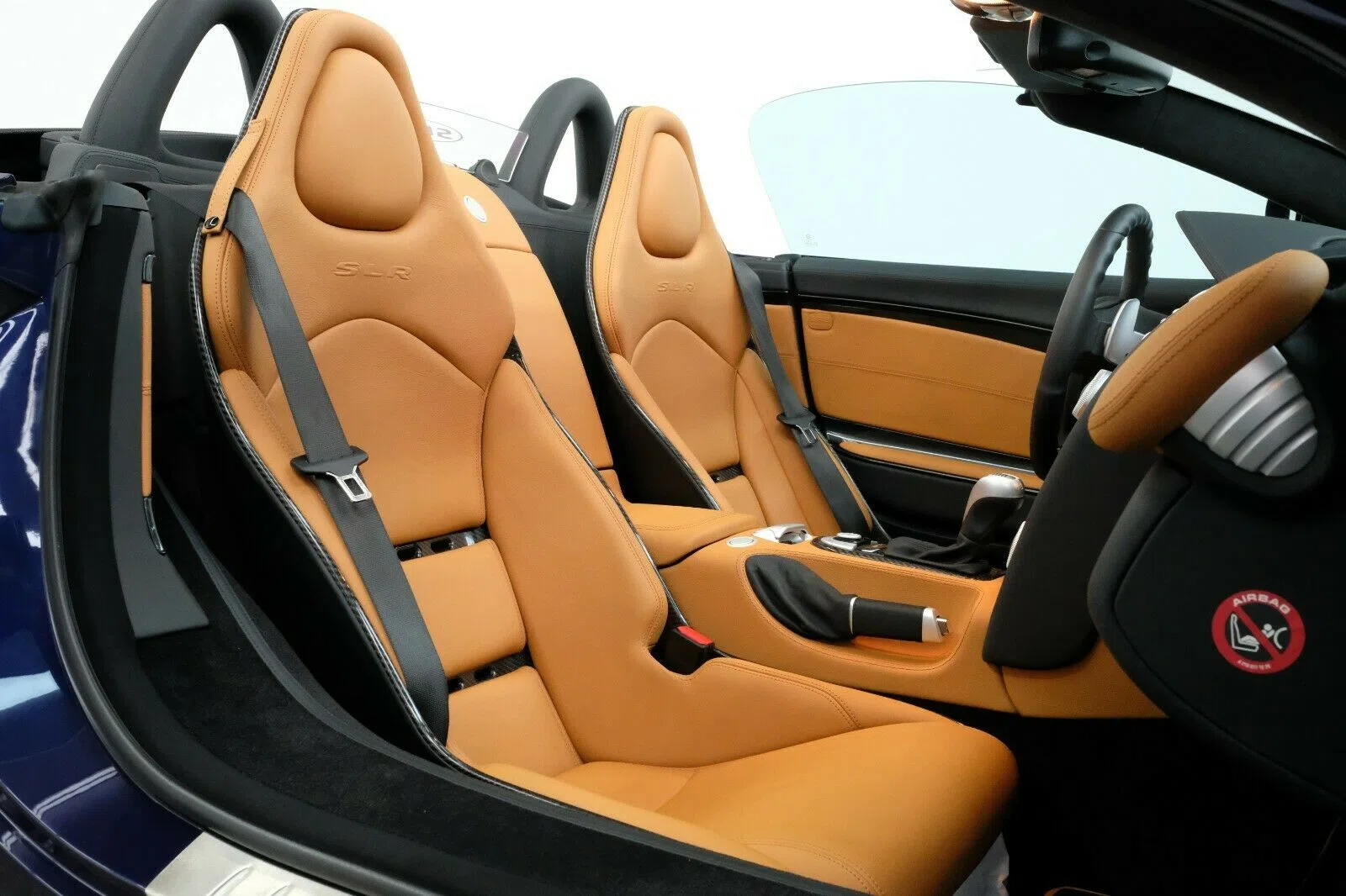 2008 Mercedes-Benz SLR McLaren Roadster interior, seats