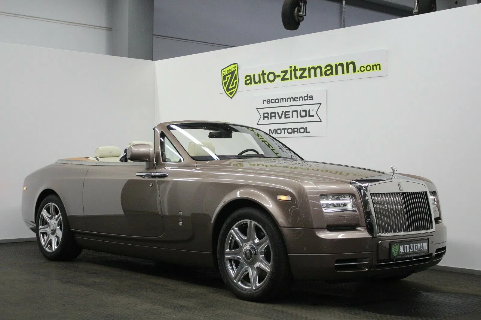 2015 Rolls-Royce Phantom Drophead Coupé Series II