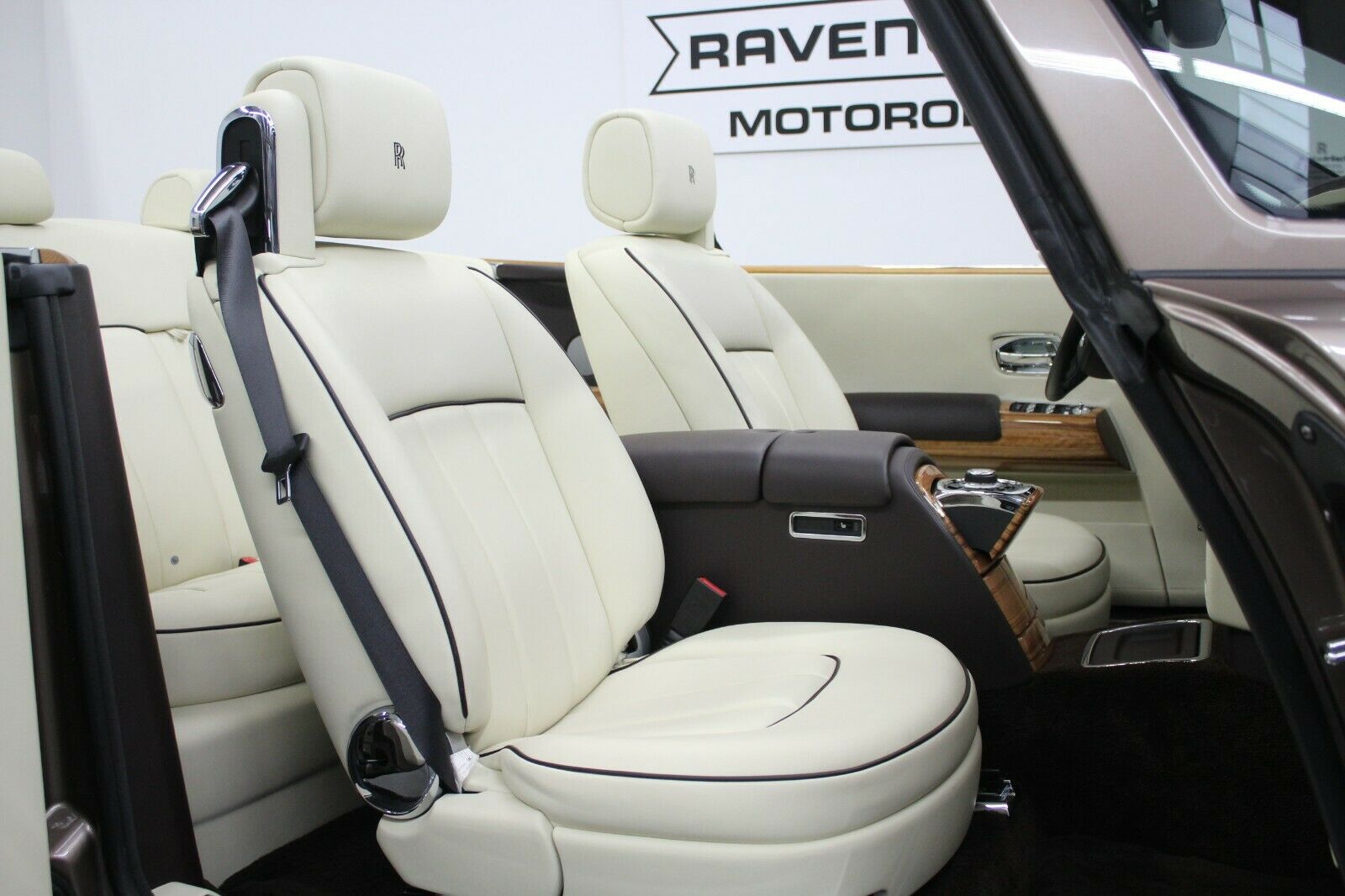 2015 Rolls-Royce Phantom Drophead Coupé Series II, 7/20