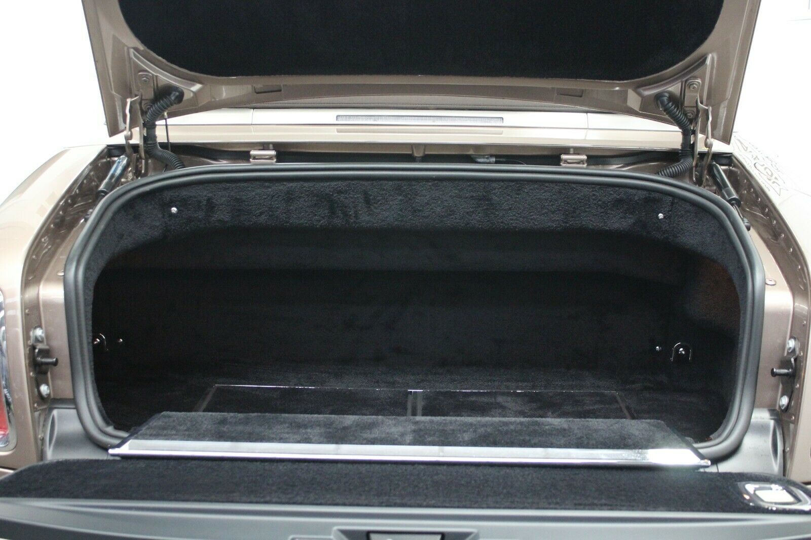 2015 Rolls-Royce Phantom Drophead Coupé Series II, 12/20