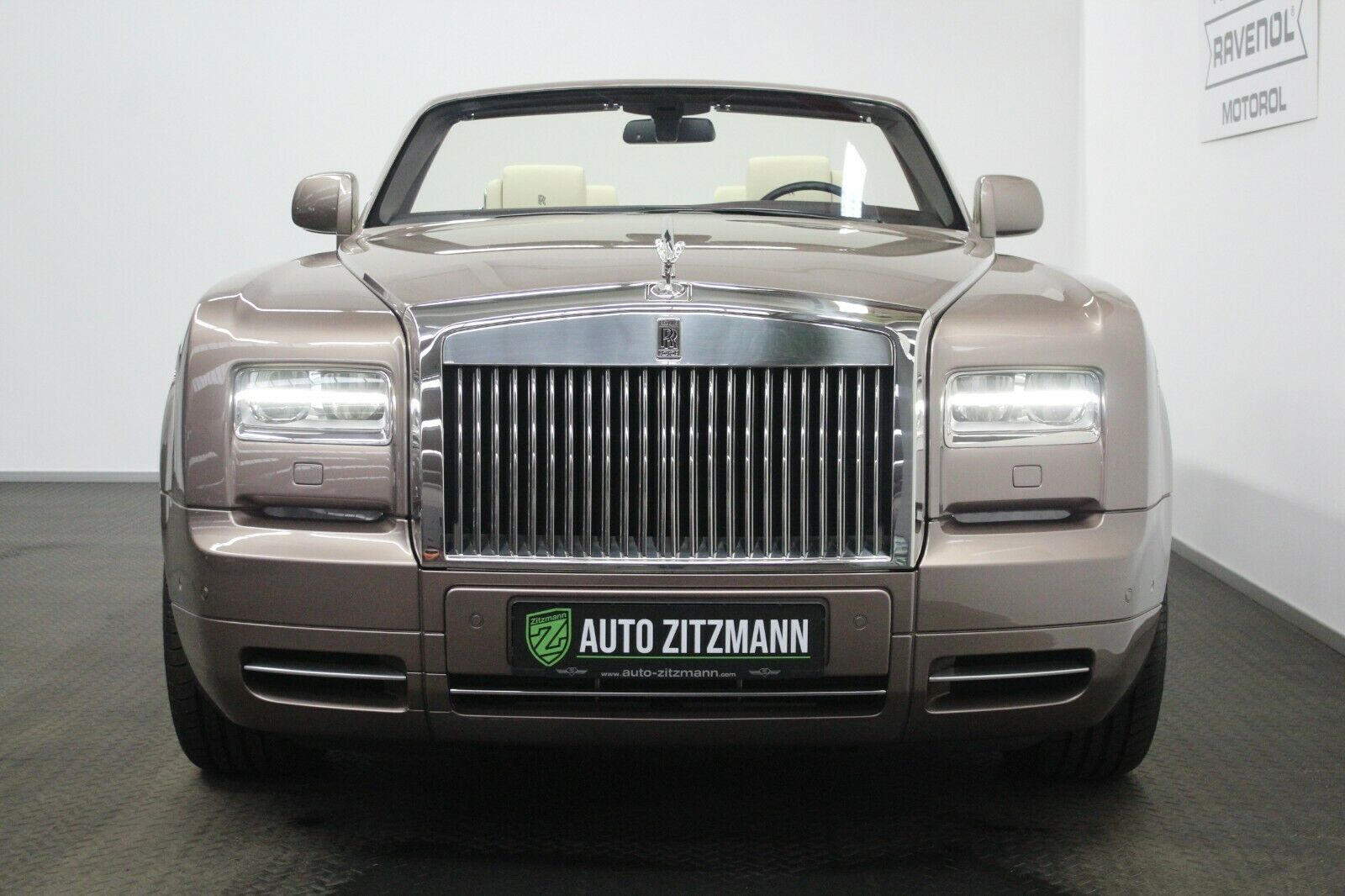 2015 Rolls-Royce Phantom Drophead Coupé Series II, 19/20
