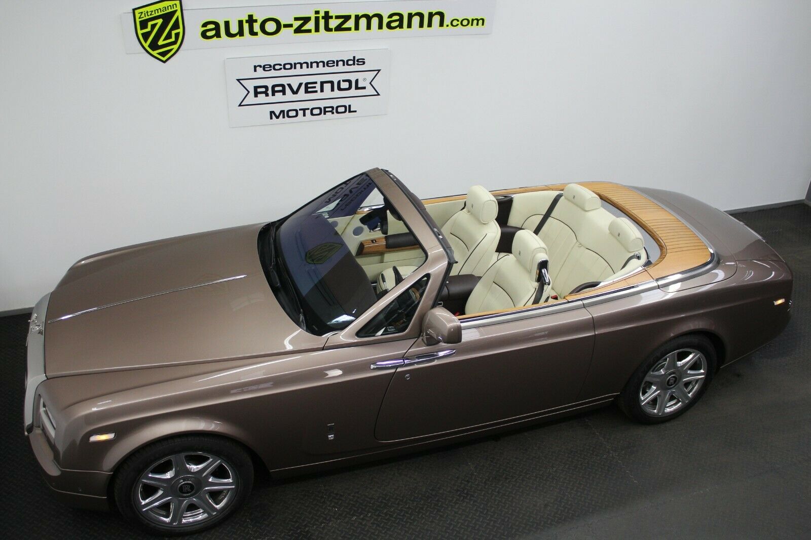 2015 Rolls-Royce Phantom Drophead Coupé Series II, 20/20