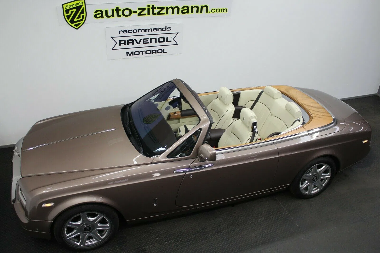 2015 Rolls-Royce Phantom Drophead Coupé Series II for sale, exterior
