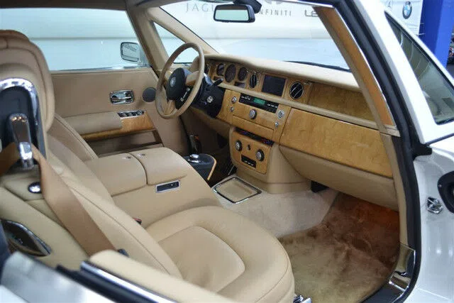 2011 Rolls-Royce Phantom Coupe interior, dashboard