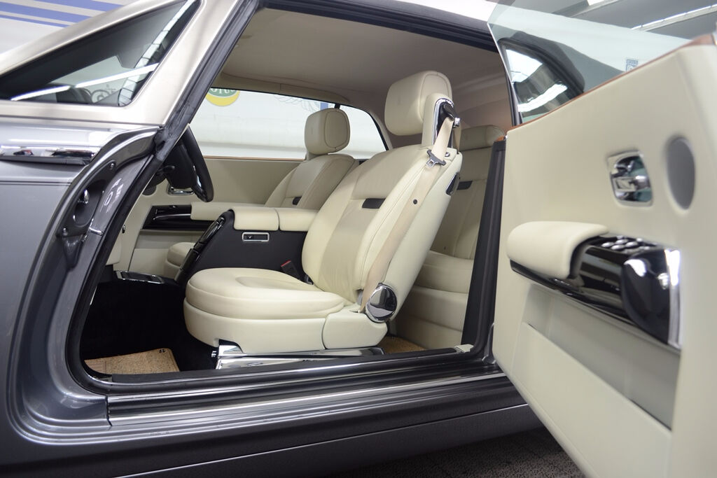 2011 Rolls-Royce Phantom Drophead Coupé, 4/17