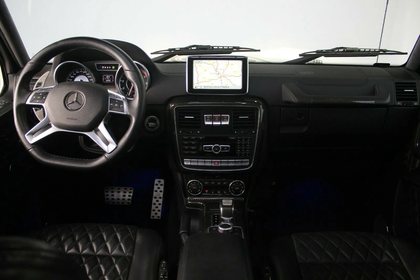 2014 Mercedes-Benz G 63 AMG 6x6 interior