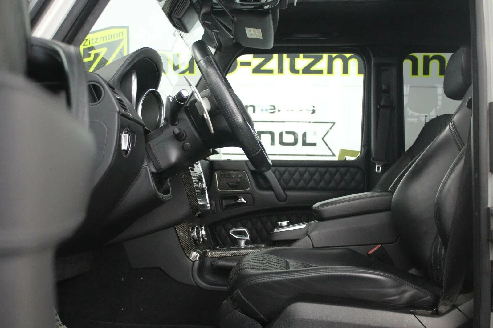 2014 Mercedes-Benz G 63 AMG 6x6 interior, dashboard