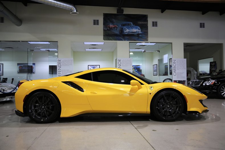 2020 FERRARI 488 PISTA, 3/19