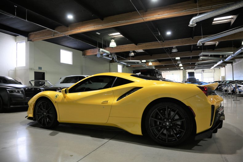 2020 FERRARI 488 PISTA, 6/19