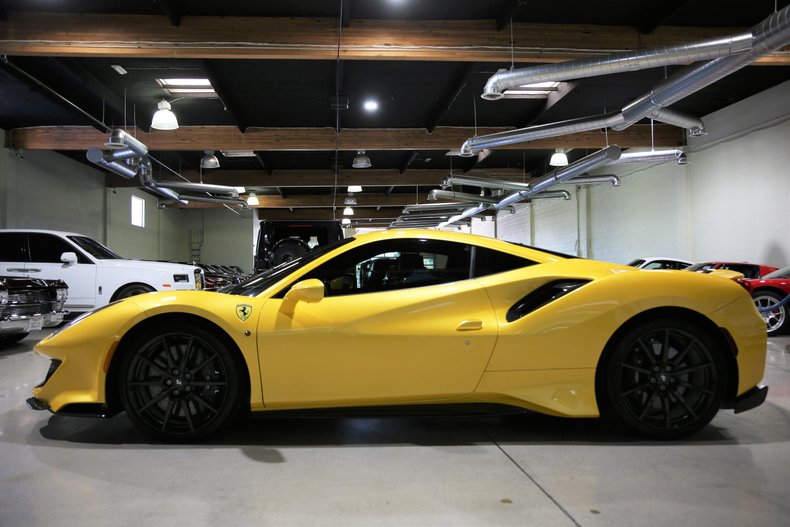 2020 FERRARI 488 PISTA, 7/19