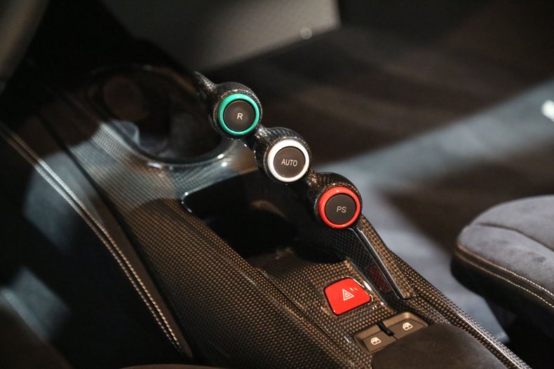 2020 FERRARI 488 PISTA, 14/19