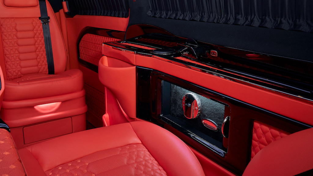 2018 V-Class – by DIZAYN VIP, 18/20