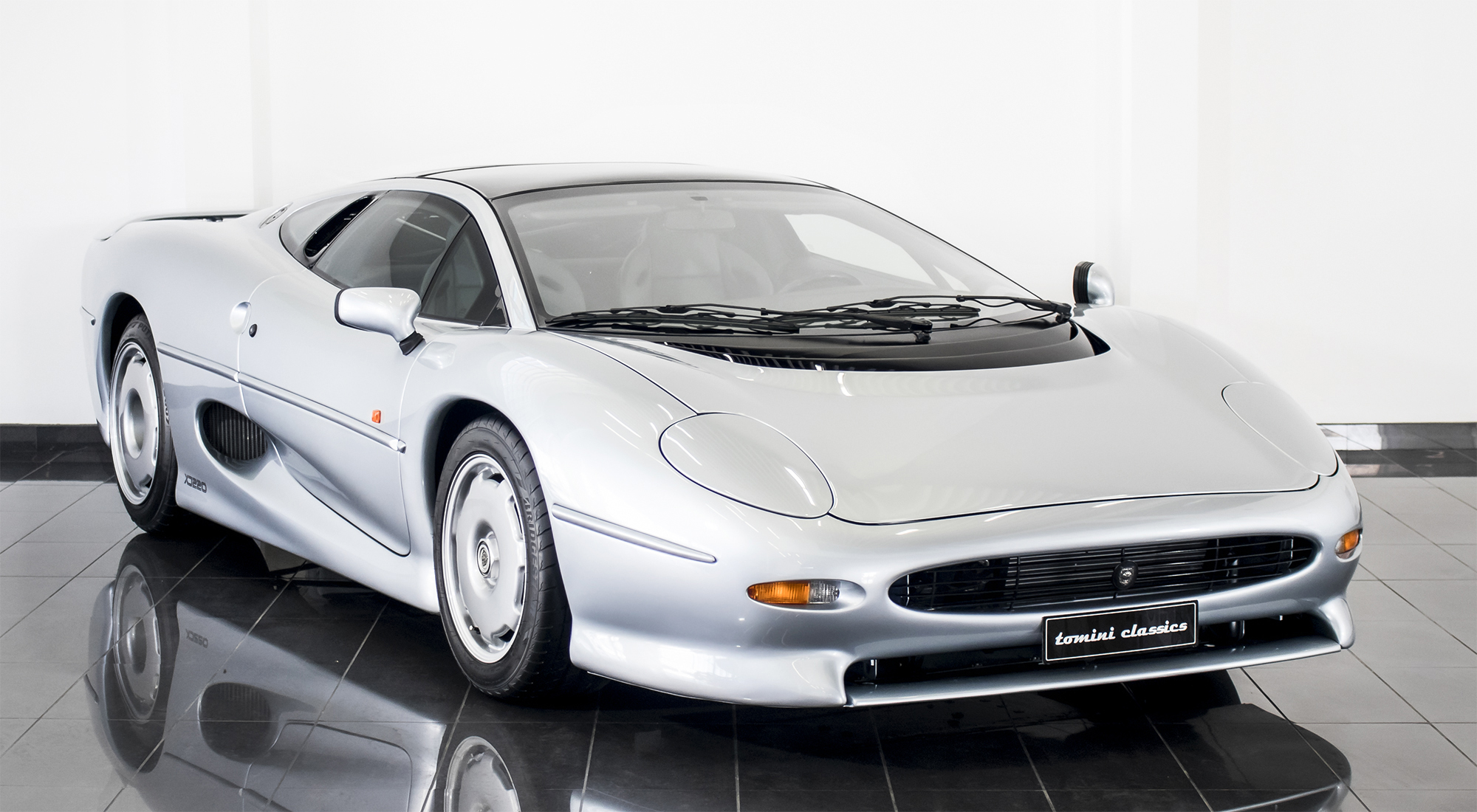1993 JAGUAR XJ220