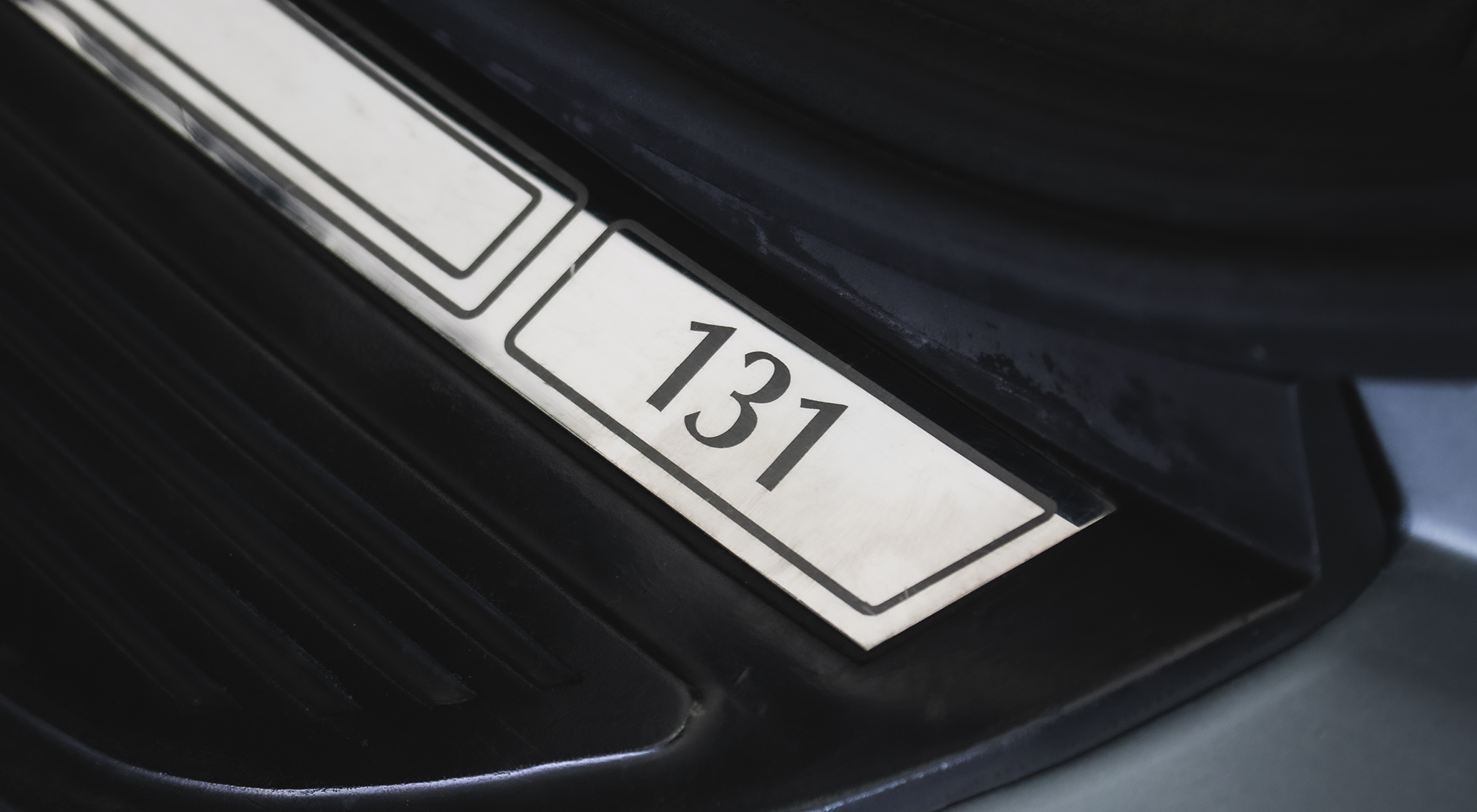 1993 JAGUAR XJ220, 4/14