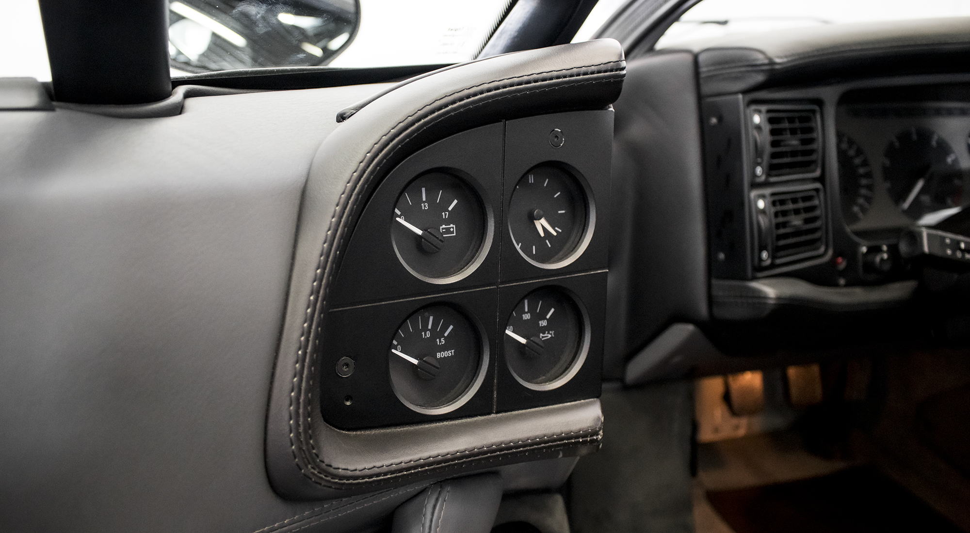 1993 JAGUAR XJ220, 5/14