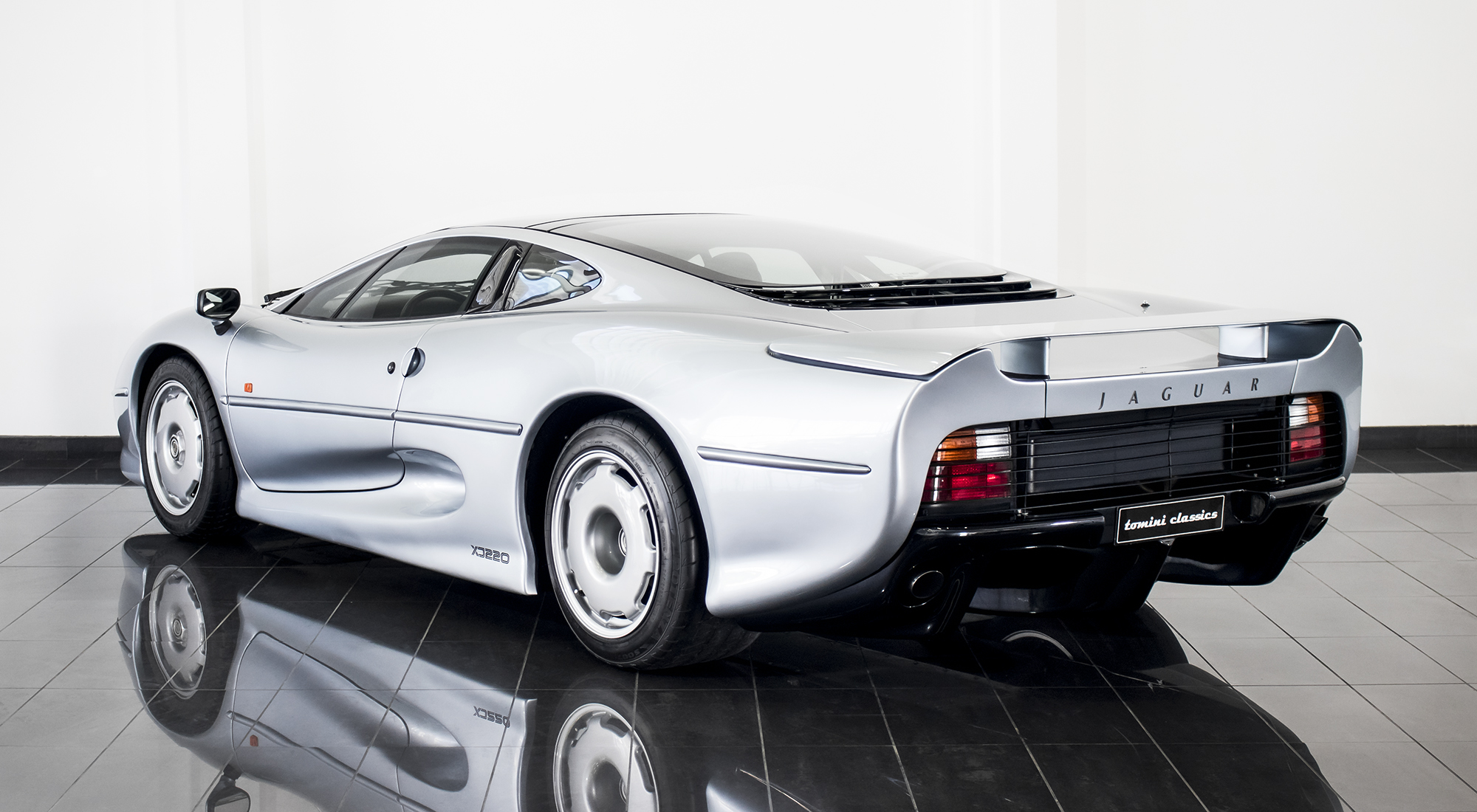 1993 JAGUAR XJ220, 11/14
