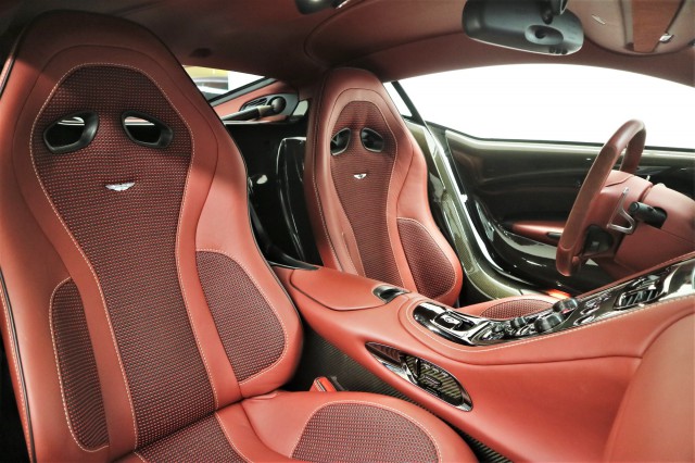 2011 ASTON MARTIN ONE-77, 2/8