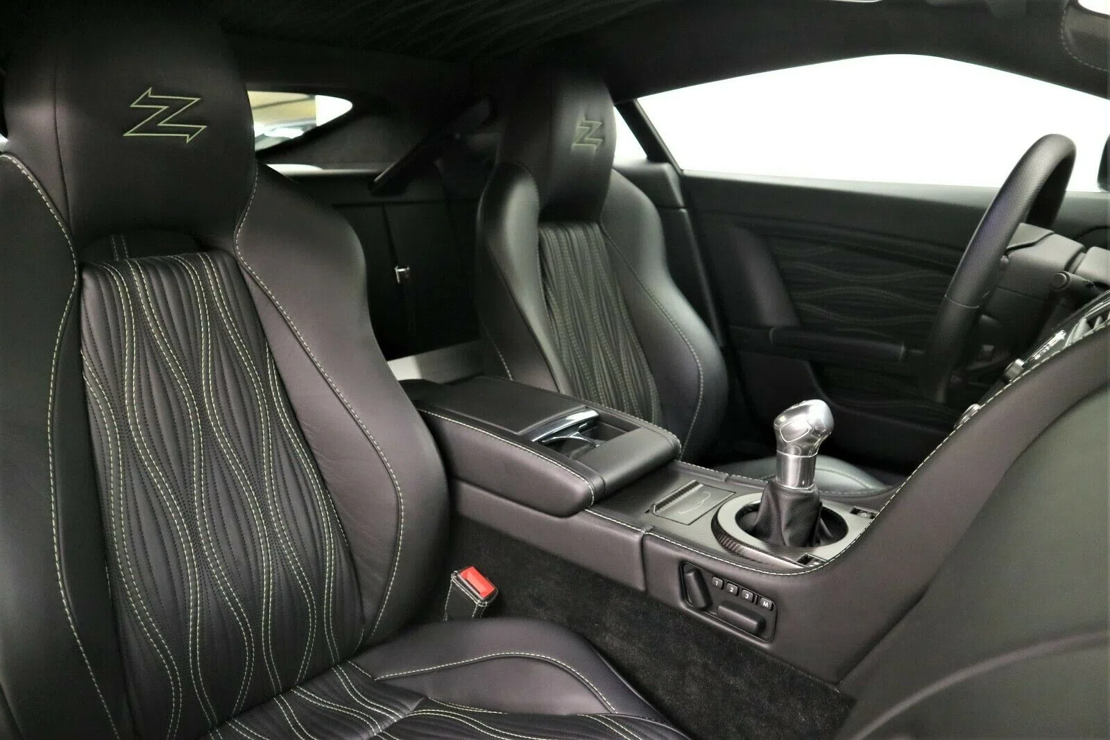 2013 Aston Martin V12 Zagato interior, seats