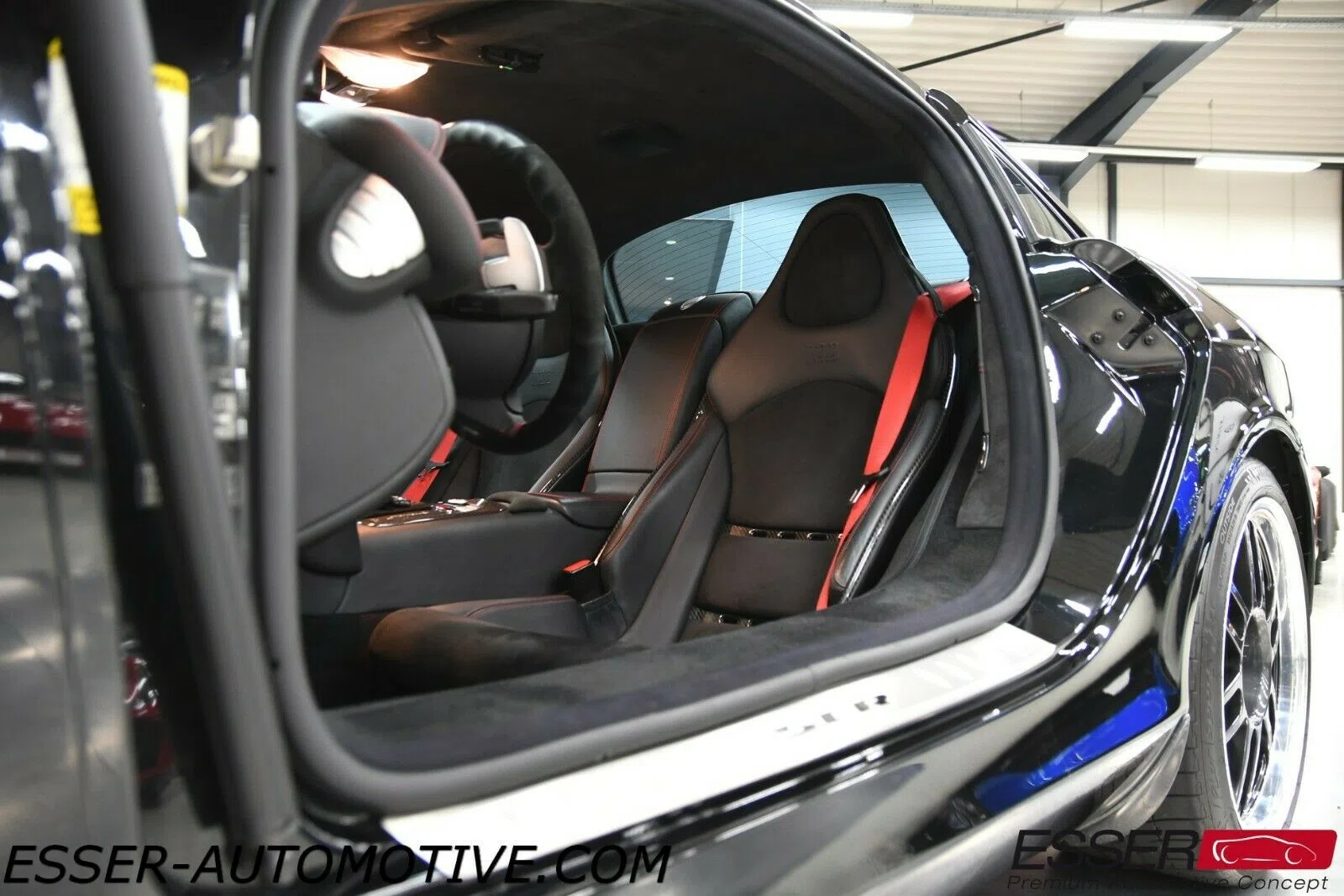 2007 Mercedes-Benz SLR McLaren Coupe 722 Edition interior, seats