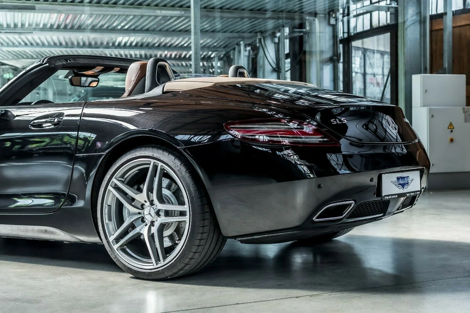 2016 Mercedes Benz SLS AMG Roadster, exterior, Black