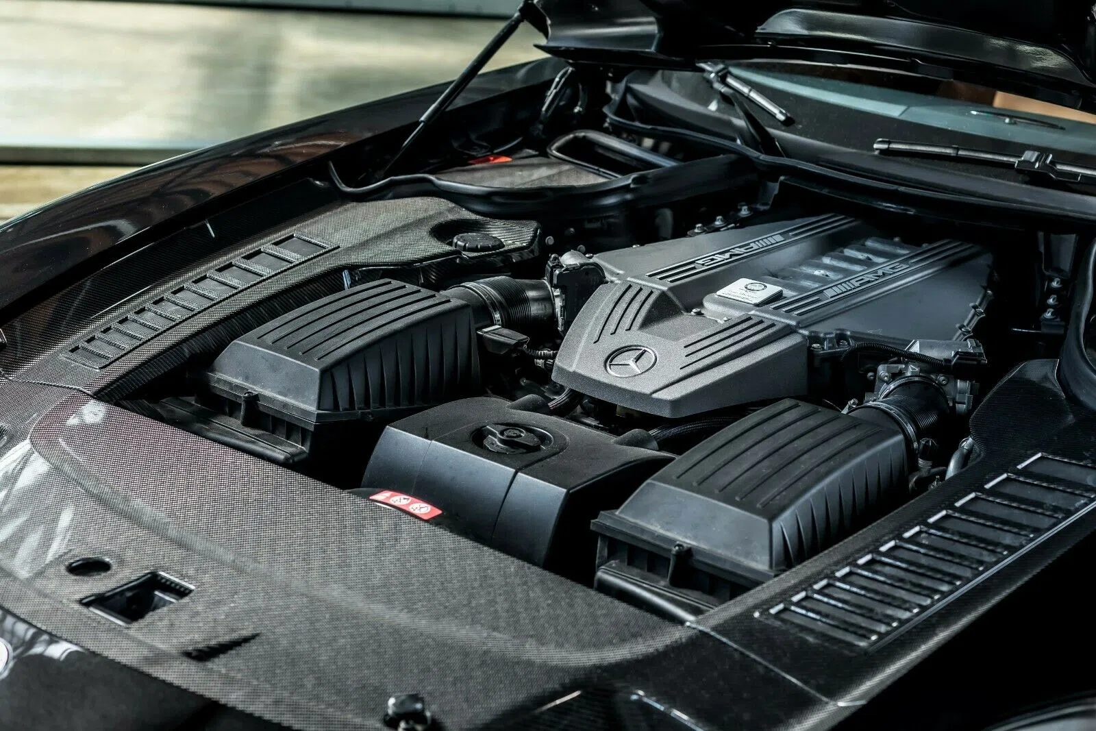 2016 Mercedes Benz SLS AMG Roadster engine