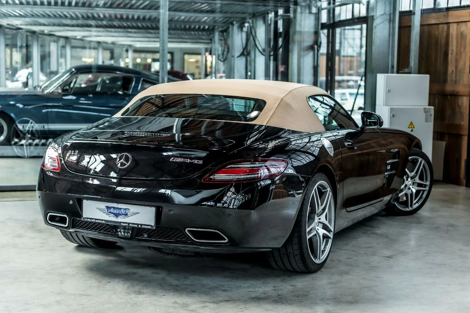 2016 Mercedes Benz SLS AMG Roadster, exterior, Black