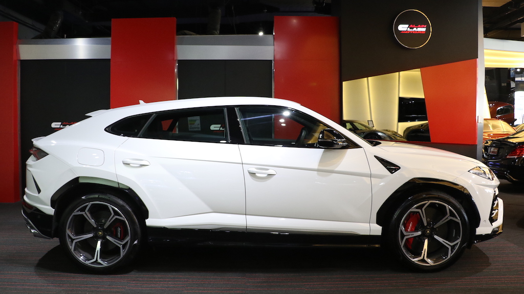 2019 LAMBORGHINI Urus, 7/20