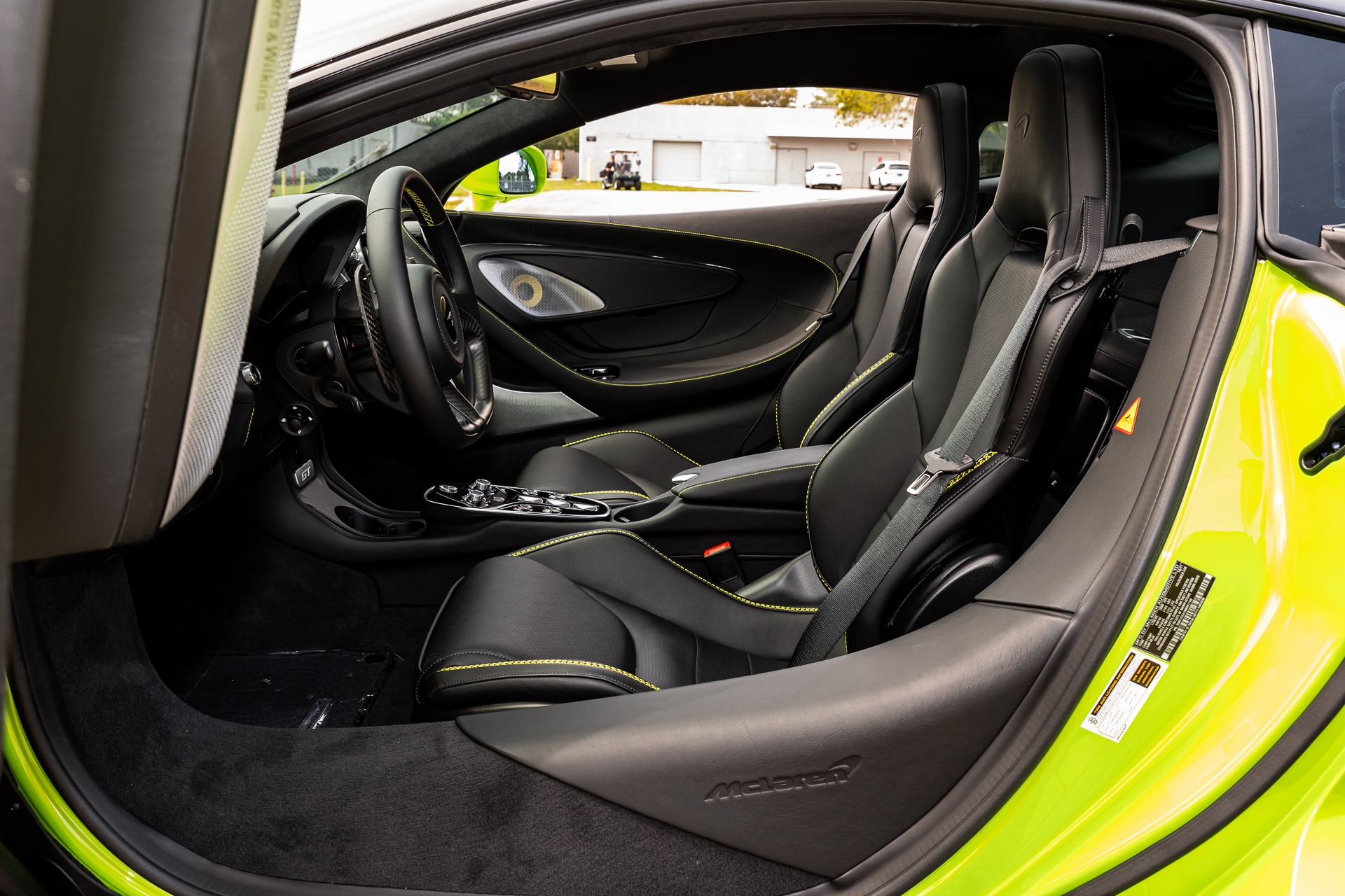 2022 McLaren GT, 16/18