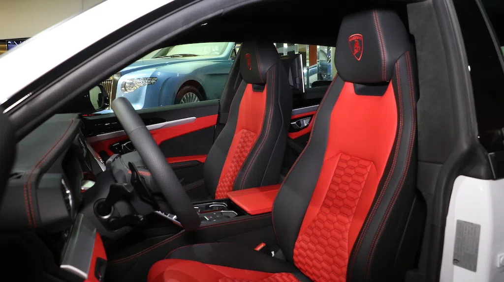 2019 LAMBORGHINI Urus interior, seats, Black | Red