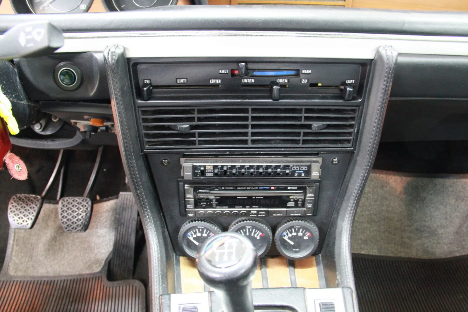 1974 BMW 3,0 CSL interior