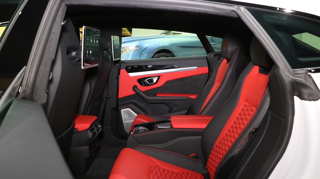 2019 LAMBORGHINI Urus, 12/20