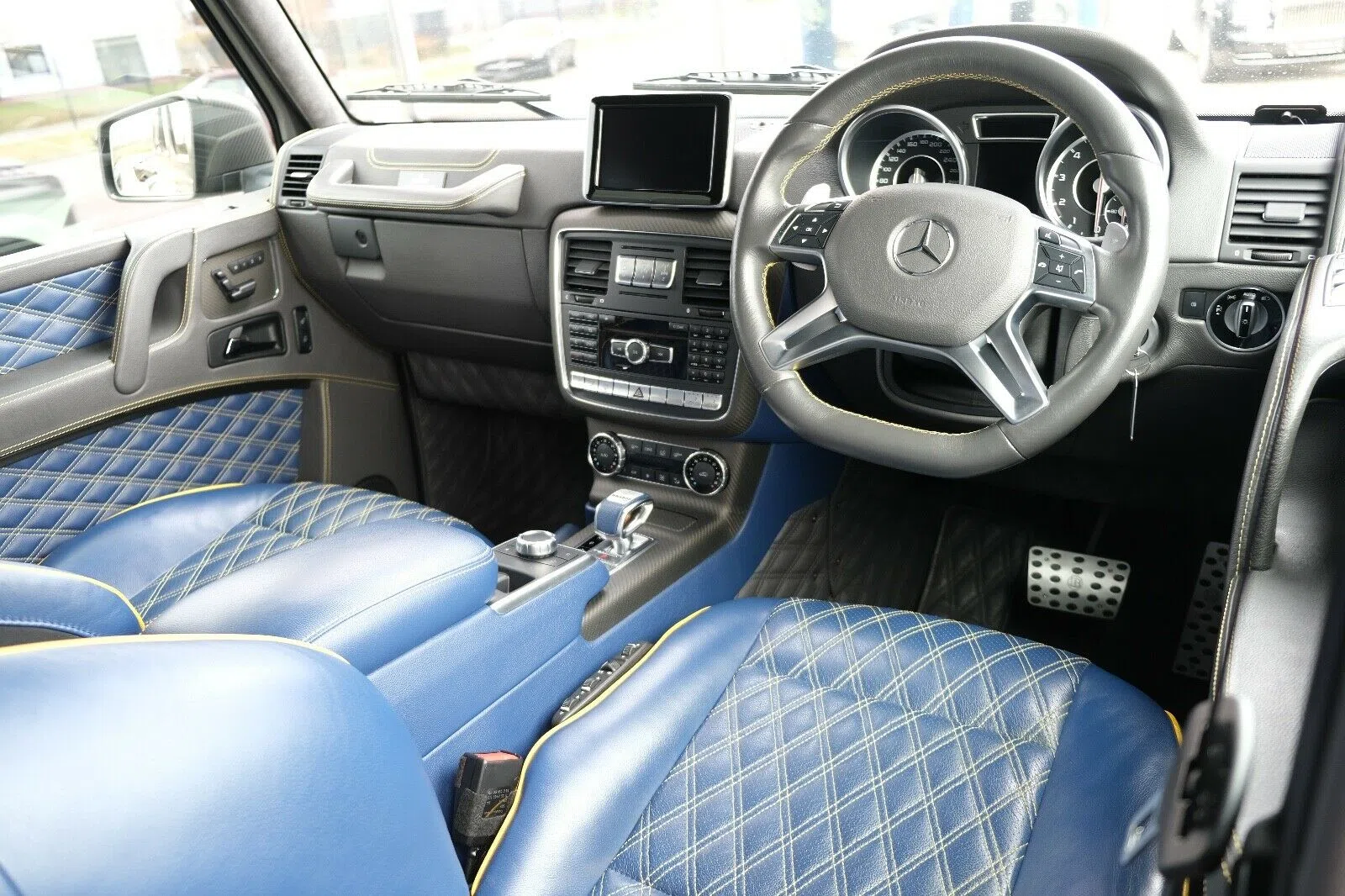 2015 BRABUS G 700 6x6 interior
