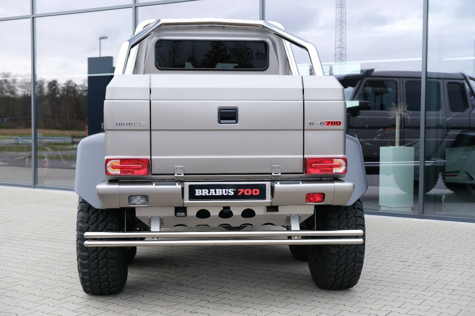 2015 BRABUS G 700 6x6, 3/16