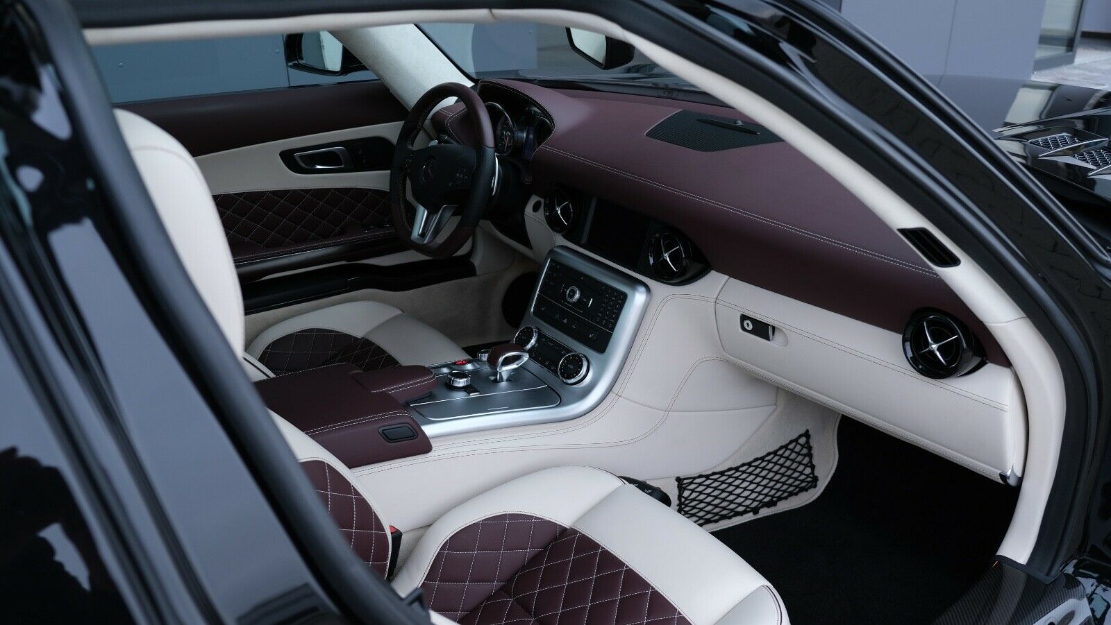 2013 Mercedes-Benz SLS AMG GT Designo, 3/13
