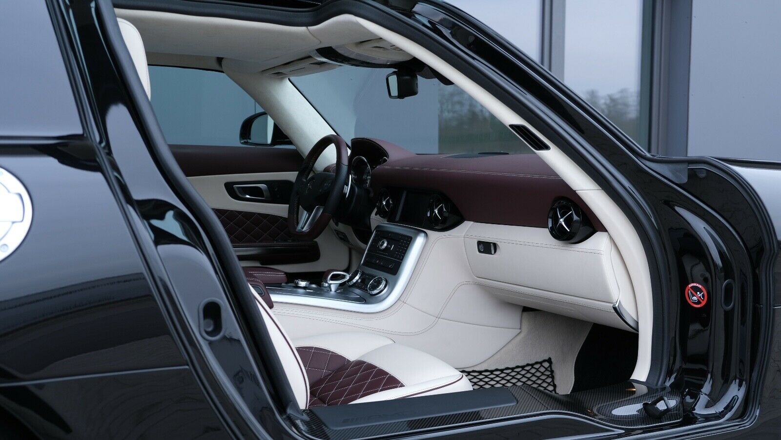 2013 Mercedes-Benz SLS AMG GT Designo, 4/13