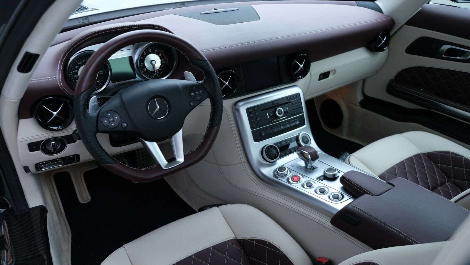 2013 Mercedes-Benz SLS AMG GT Designo, 6/13