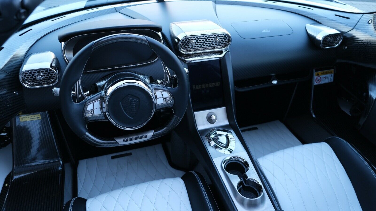 2022 Koenigsegg Regera, 5/8