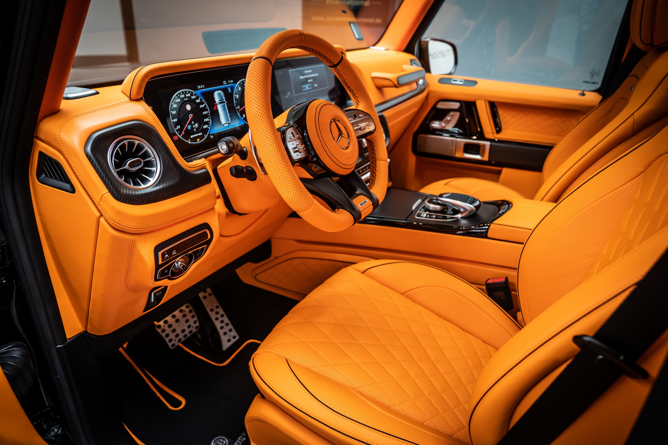 BRABUS G 800, 3/6