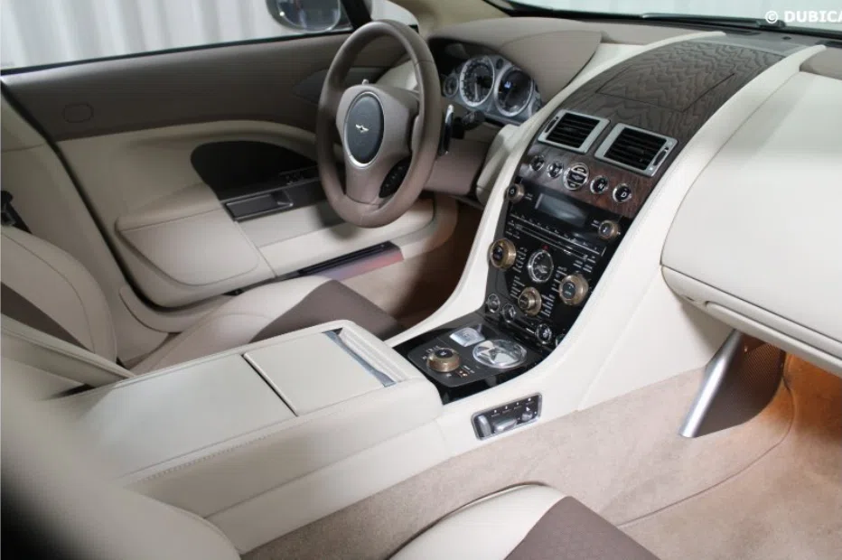 2017 Aston Martin Lagonda interior