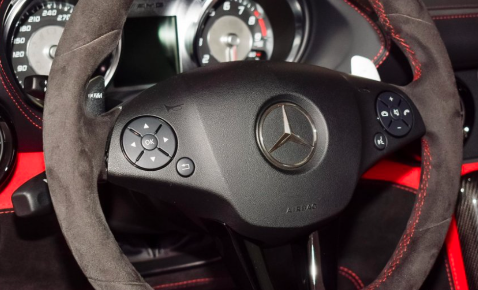 2014 Mercedes-Benz SLS AMG Black Series, 8/12