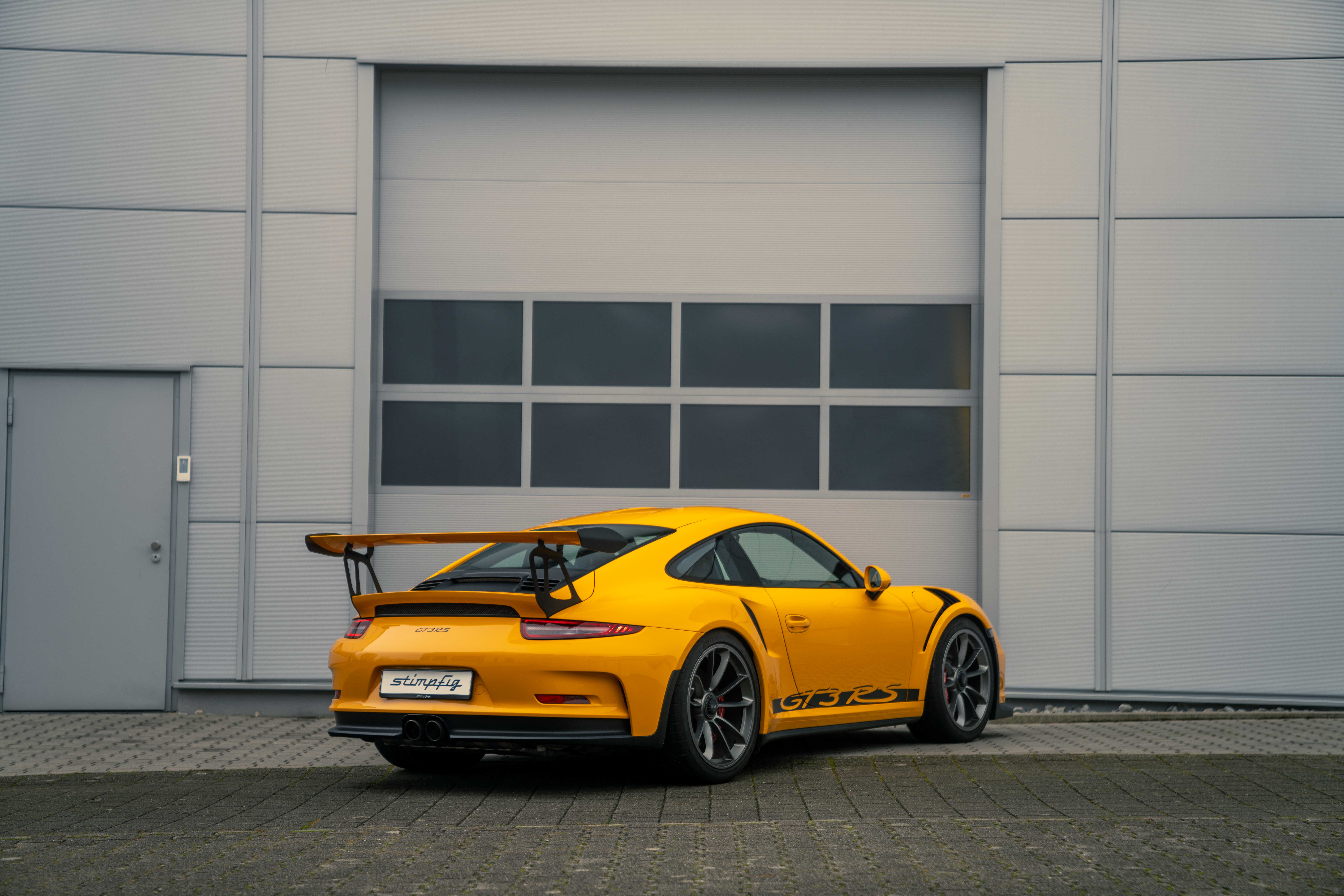 2016 Porsche 991.1 GT3 RS, 2/12