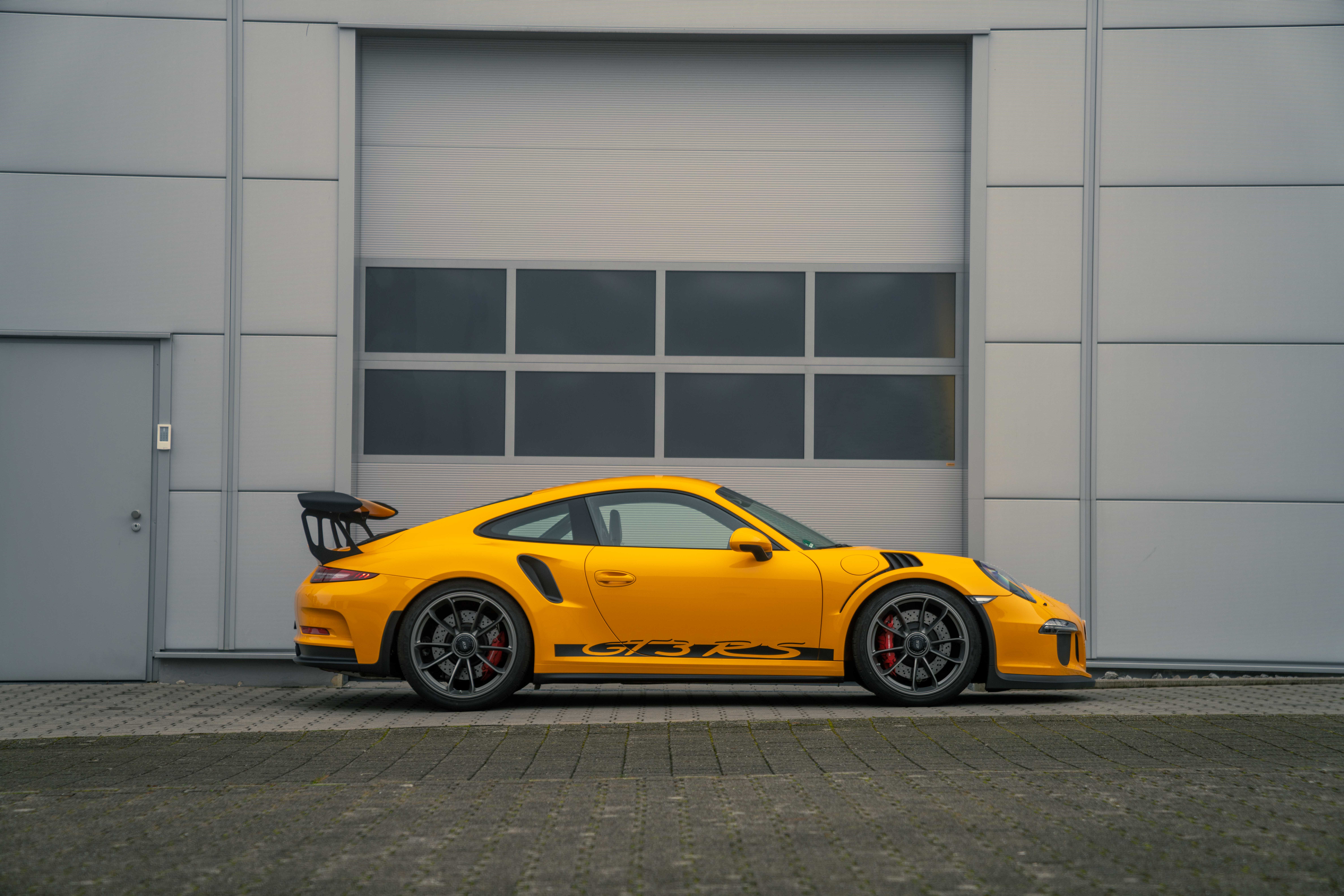 2016 Porsche 991.1 GT3 RS, 3/12