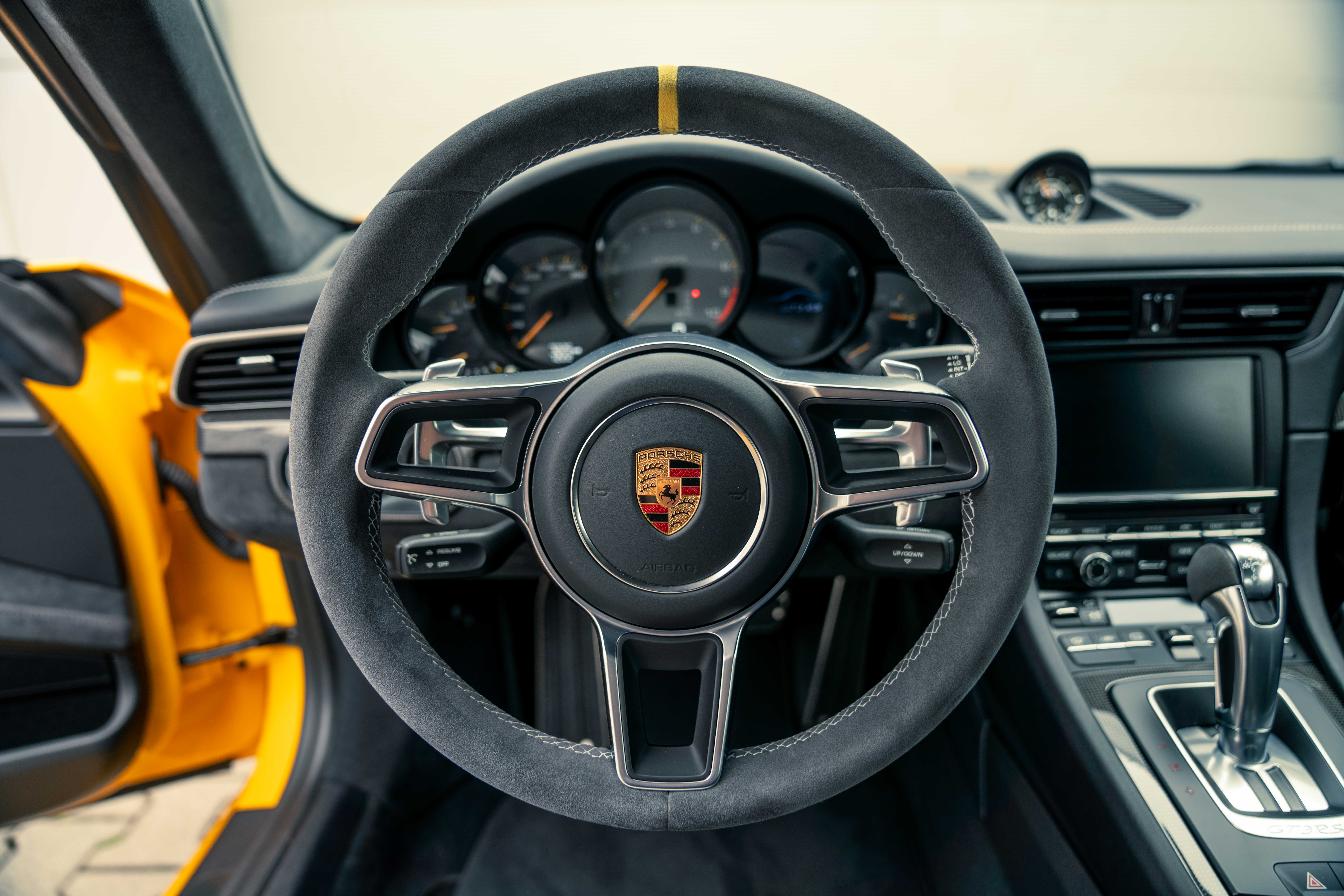 2016 Porsche 991.1 GT3 RS, 6/12